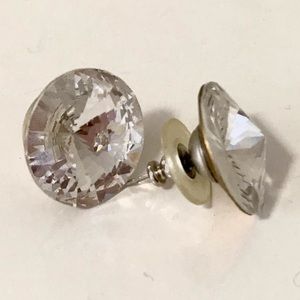 Vintage Sparkling pyramid stud earrings